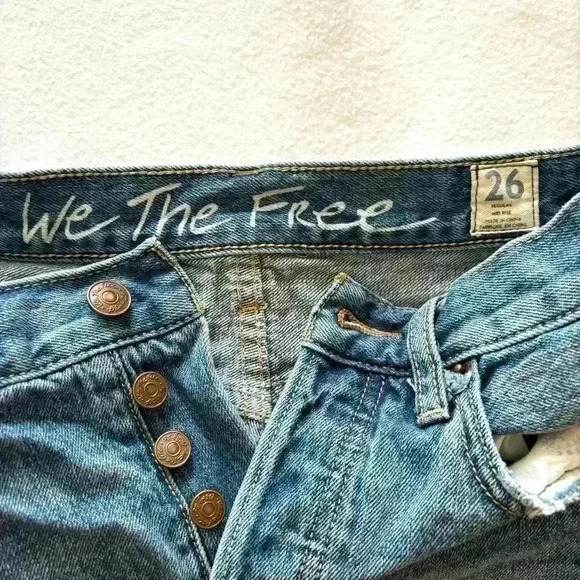 Free People Button Fly Distress Faded Midrise Denim Jean Shorts Size 26 - Picture 12 of 14